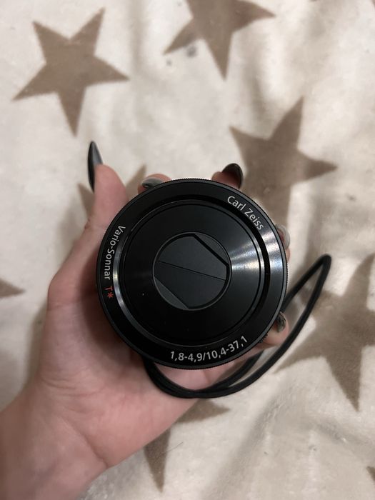 камера Sony DSC-QX100