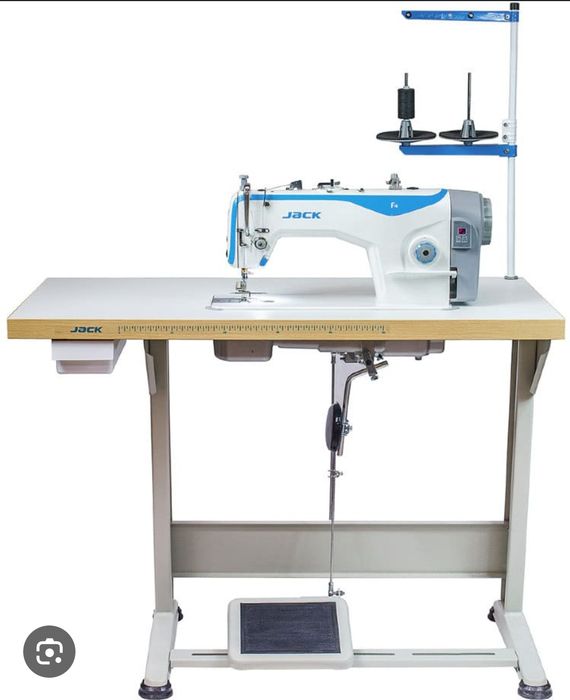 Jack F4 Швейная машинка