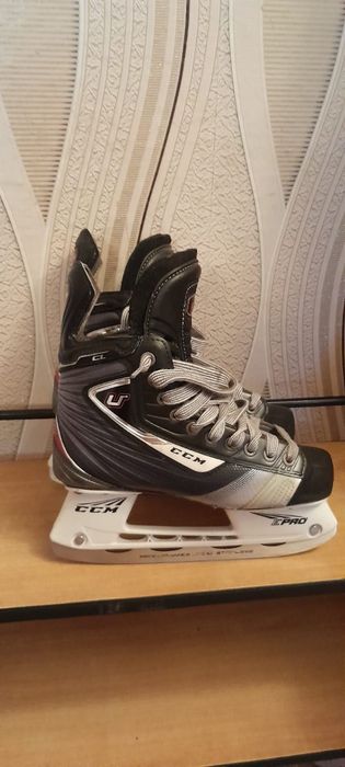 Коньки мужские..
