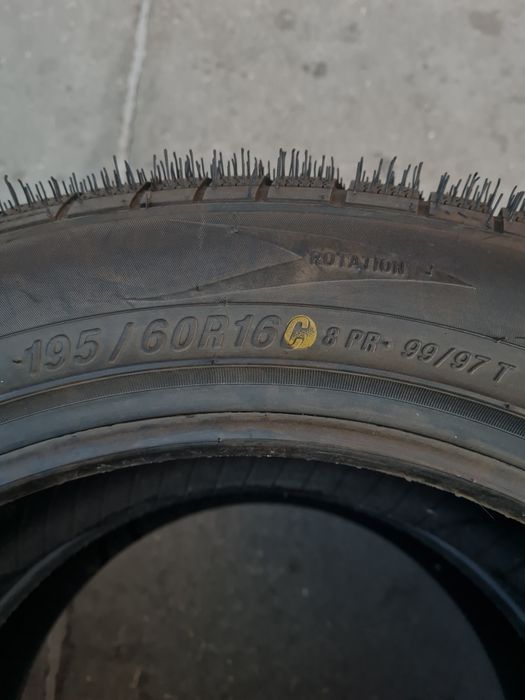 Нови зимни гуми 2 броя SYRON Everest 1+ 195 60 R16C дот 3420