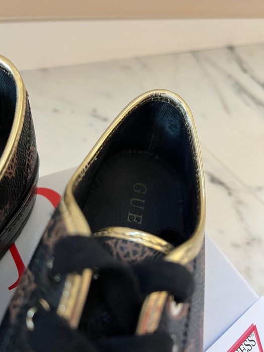 Кецове с висока подметка Guess