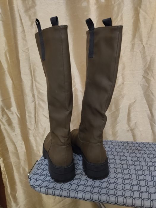 Дамски ботуши 35 номер Pull & Bear