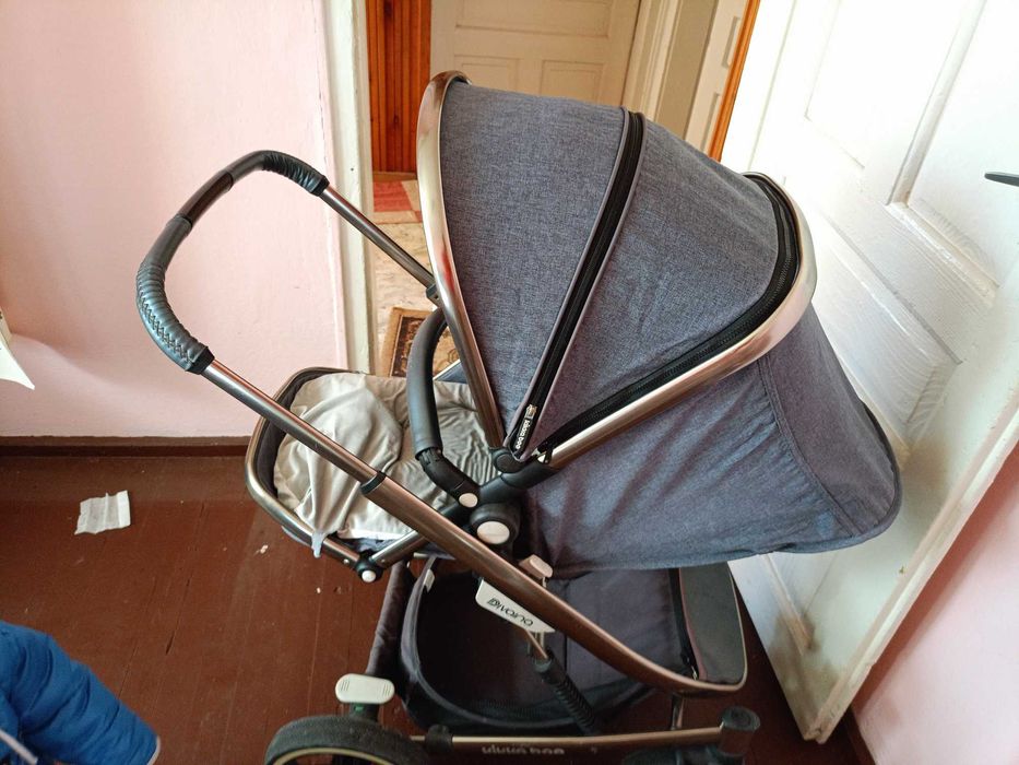 Продава се бебешка количка 3в1 на kikaboo