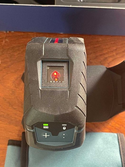 Nivela cu laser, cu linii in cruce, lumina rosie, Bosch Professional GCL 2-15, cu autonivelare, 15 m, cu suport si geanta