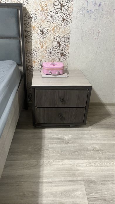 Продам спальный гарнитур