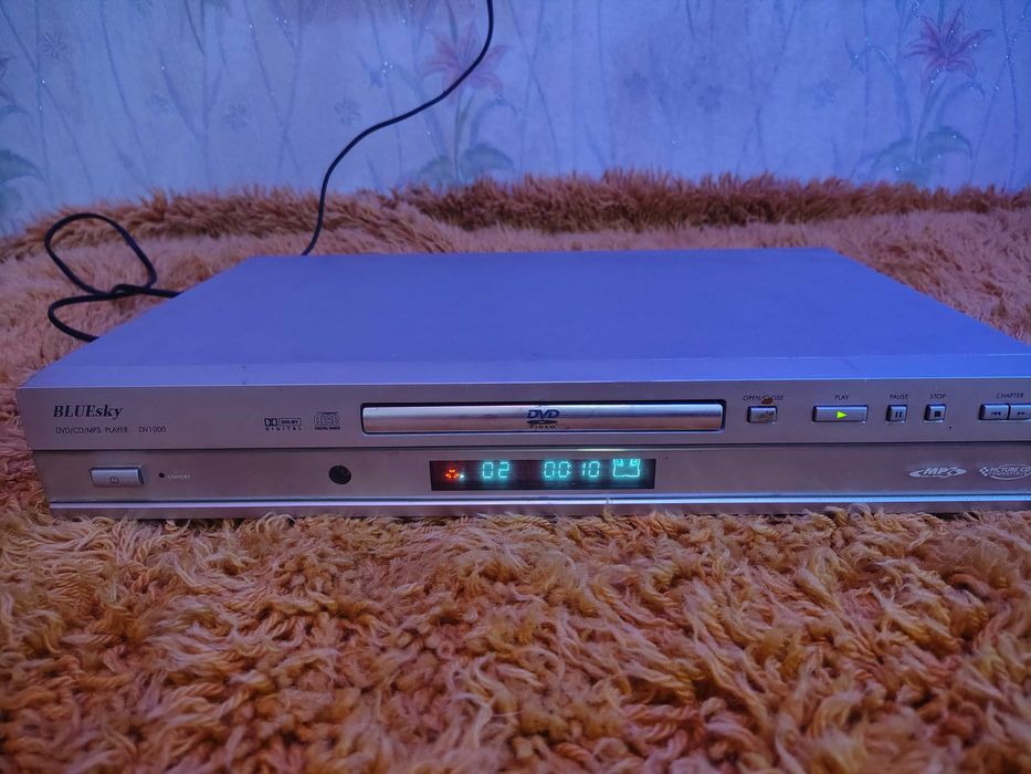 Продавам DVD player BLUEsky DV1000