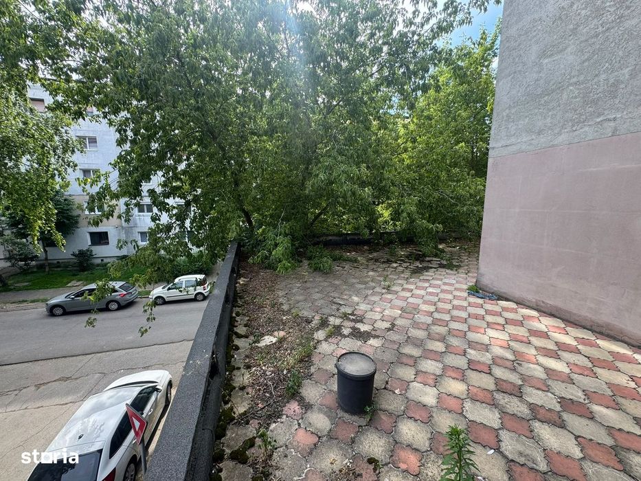 Apartament 4 camere, balcon și garaj