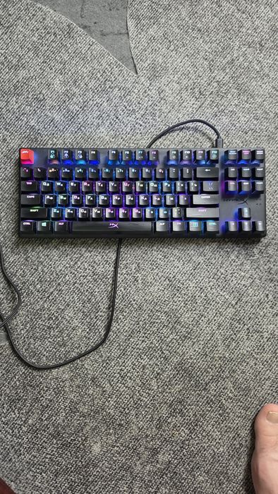 Продается клавиатура HyperX Alloy