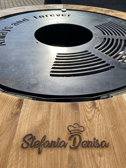 Grătar rotund cu plita din oțel sau fonta