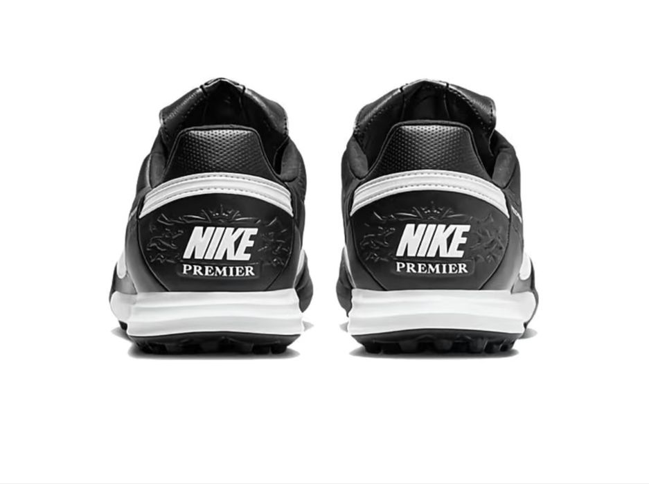 Продам сороконожки оригинал найк