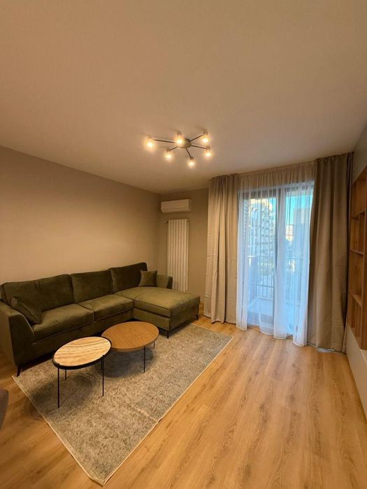Дава се под наем Тристаен апартамент в София, Красно село - 97 кв.м за 1300 € - Снимка #1