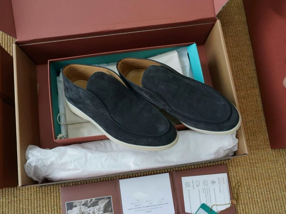 Loro piana Open walk