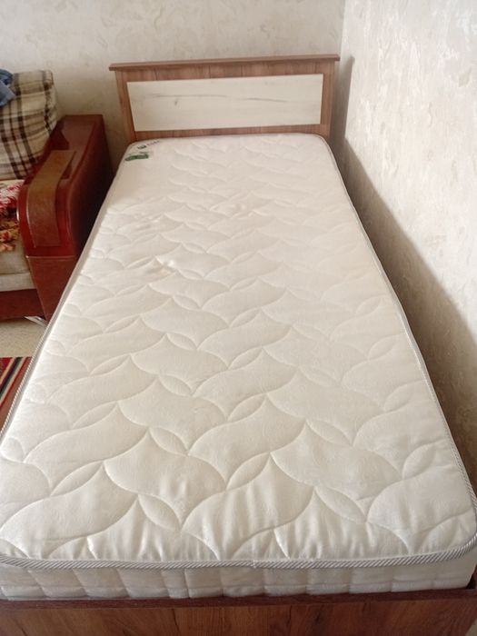 Продам кровать 1 спальную