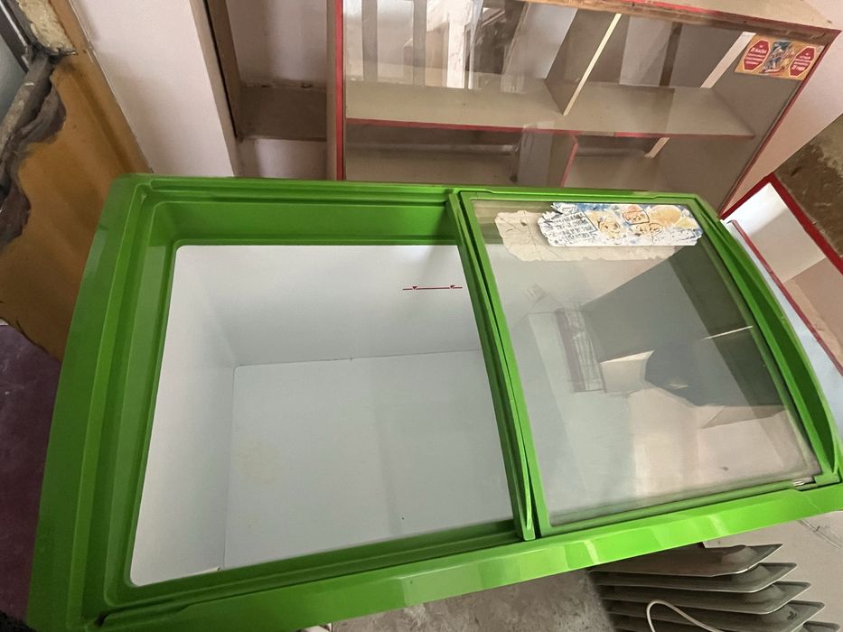 Холодильник для магазина
