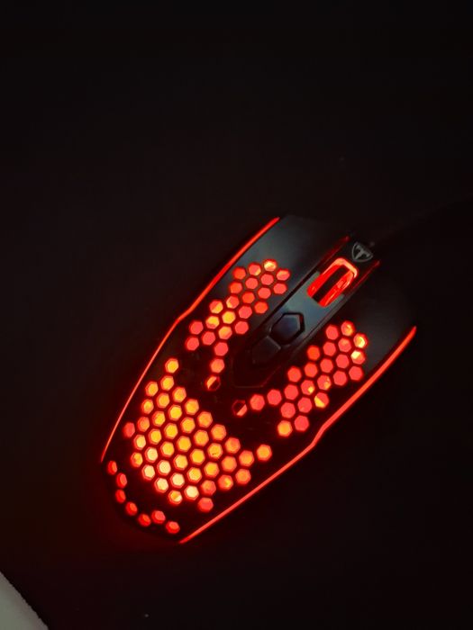 Mouse gaiming cu fir T-DANGER si tastatura