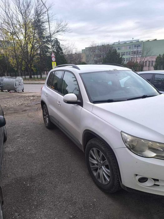 Продавам Volkswagen Tiguan