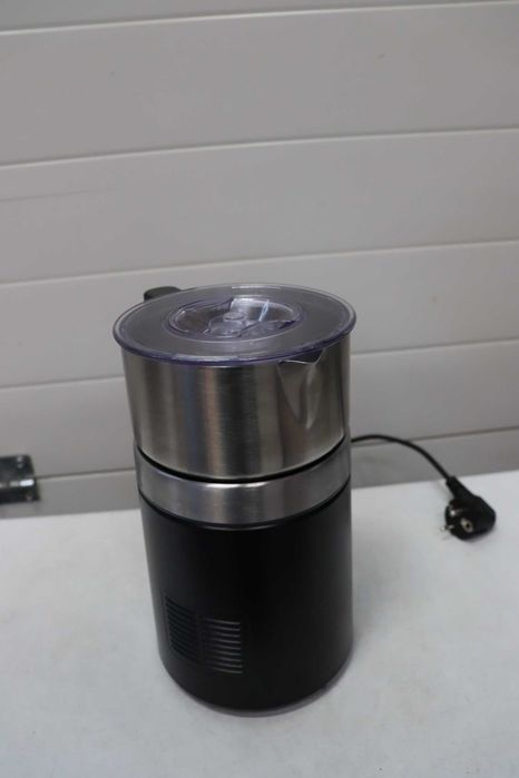 Severin SM 3585 Индукционен разпенител за мляко Spuma 500, 500 мл, Черен - Неръждаема стомана