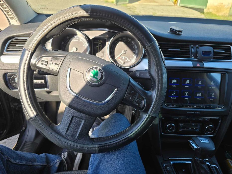 SKODA Superb 2012 — imagine 4