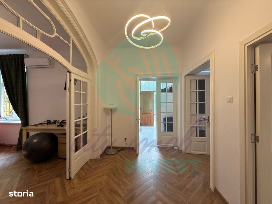 Apartament cochet vila edificata in perioada interbelica