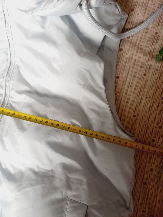 Vestă matlasată Primark Cares, mărimea M