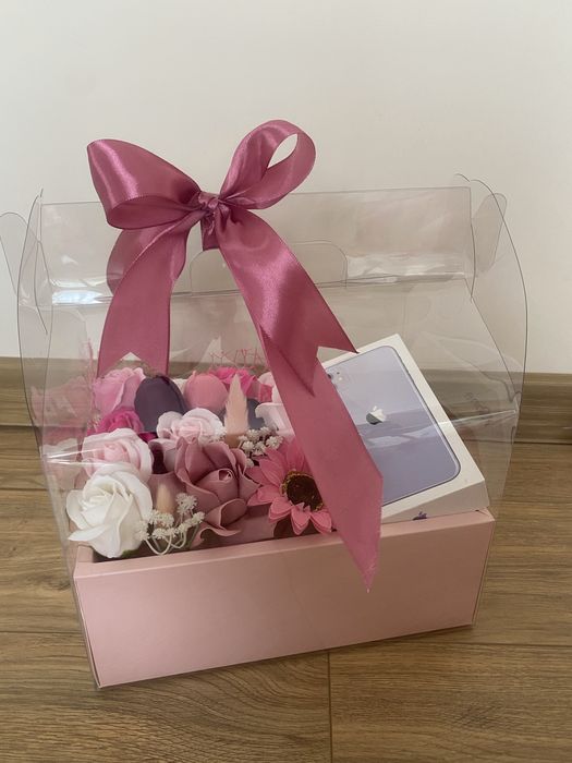 Подаръчна кутия със сапунени рози