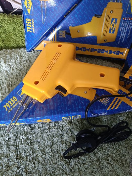 Pistol de lipit cu fludur