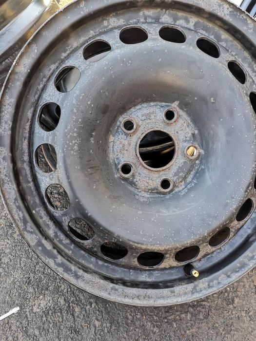 Метални джанти 16 Фолксваген 5.112 четири комплекта от 30 до 60 лв.бр.