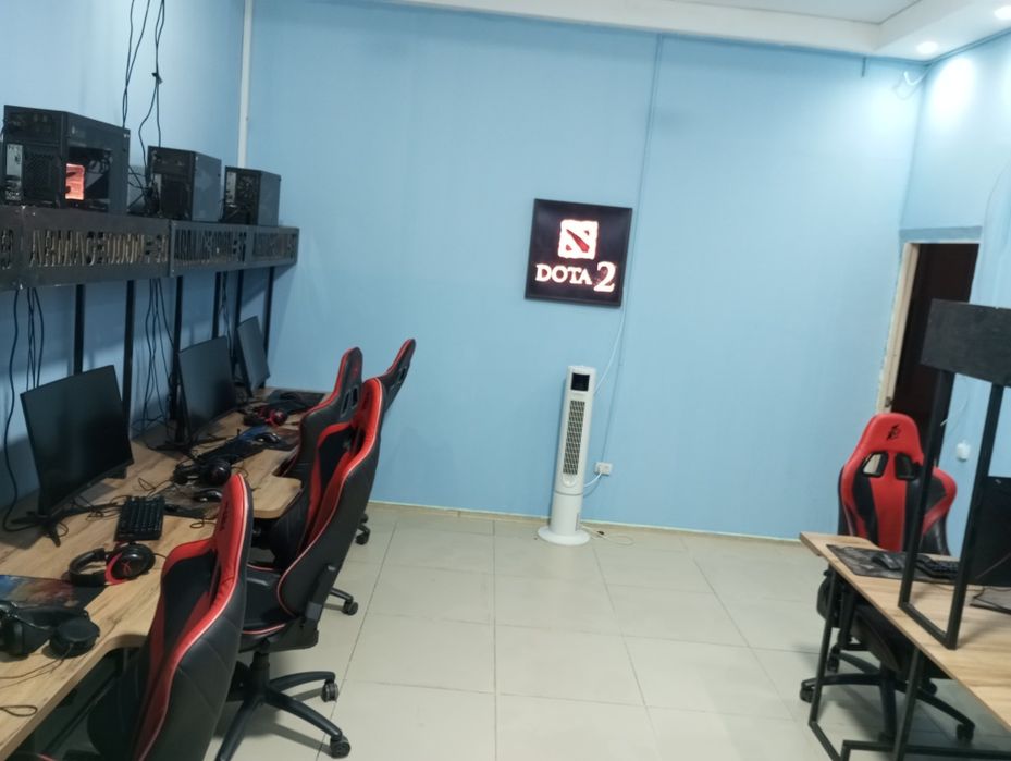 Продам компьютерный клуб 32 компа