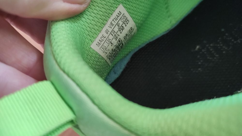 Маратонки Adidas, Nike, Kappa