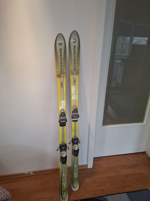 Ski Rossignol 150