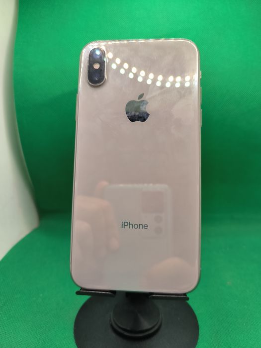 Iphone x 64GB 100% bat•Amanet Lazar Crangasi•57758