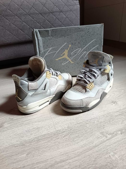 Jordan Retro 4 SE Craft Photon Dust