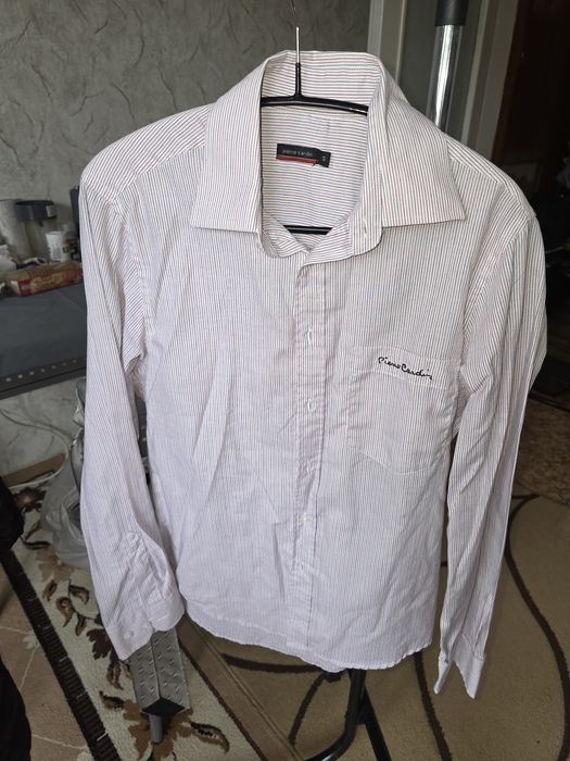 Продавам сет от ризи!