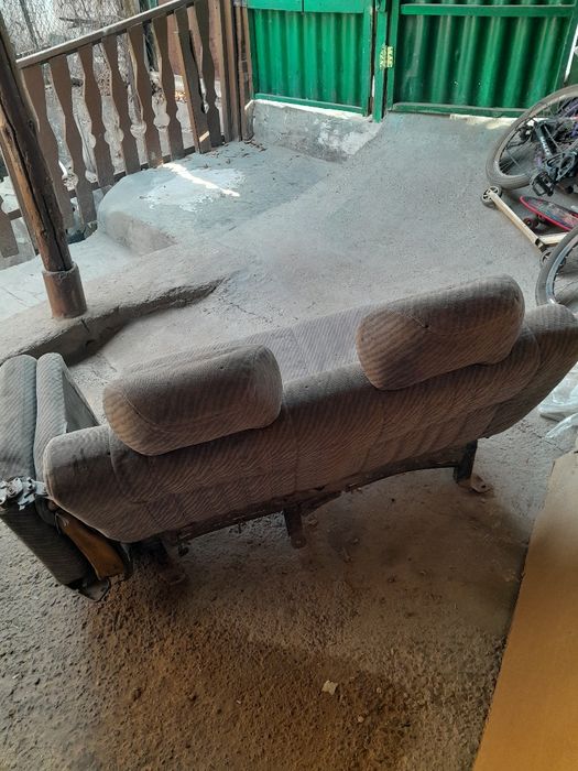 Сиденье второй ряд делика квадрат