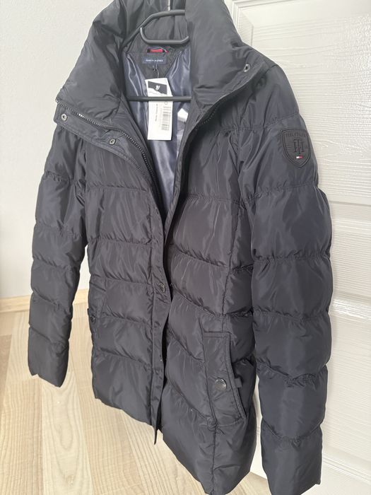 Дамско яке Tommy hilfiger L размер