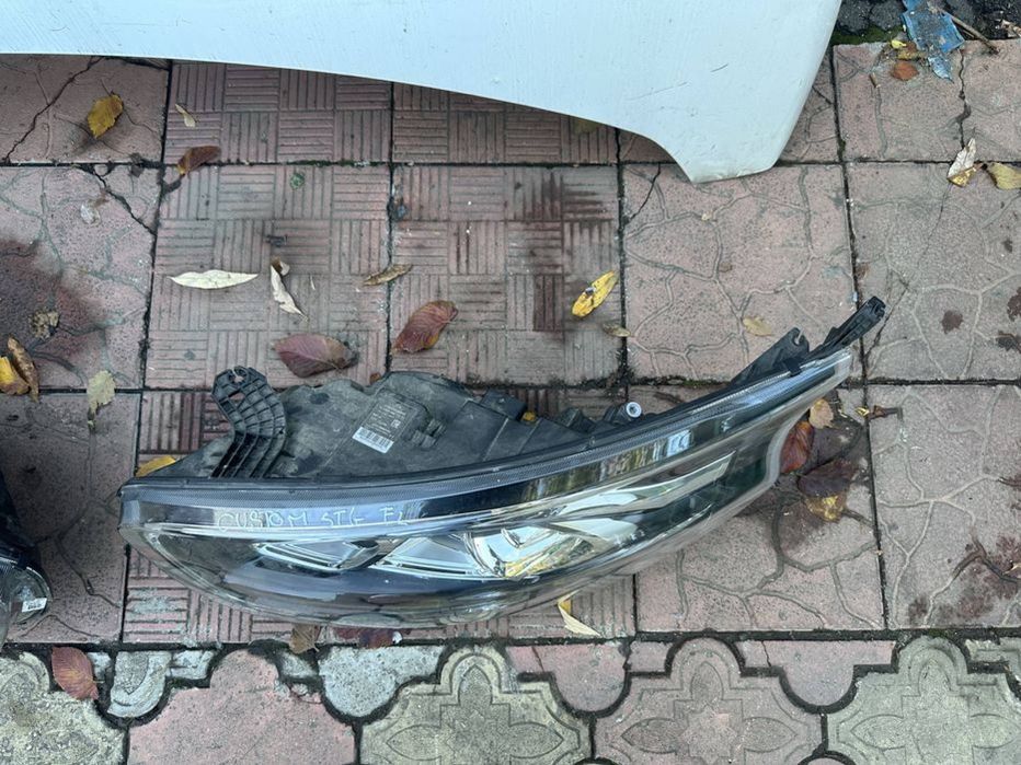 Far stanga dreapta / capota Ford Transit Custom Facelift