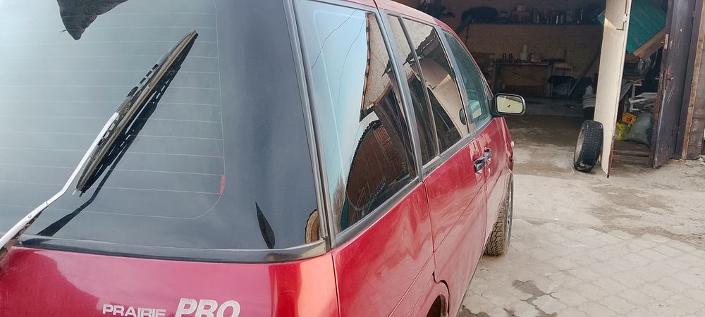 Продам Ниссан Привия