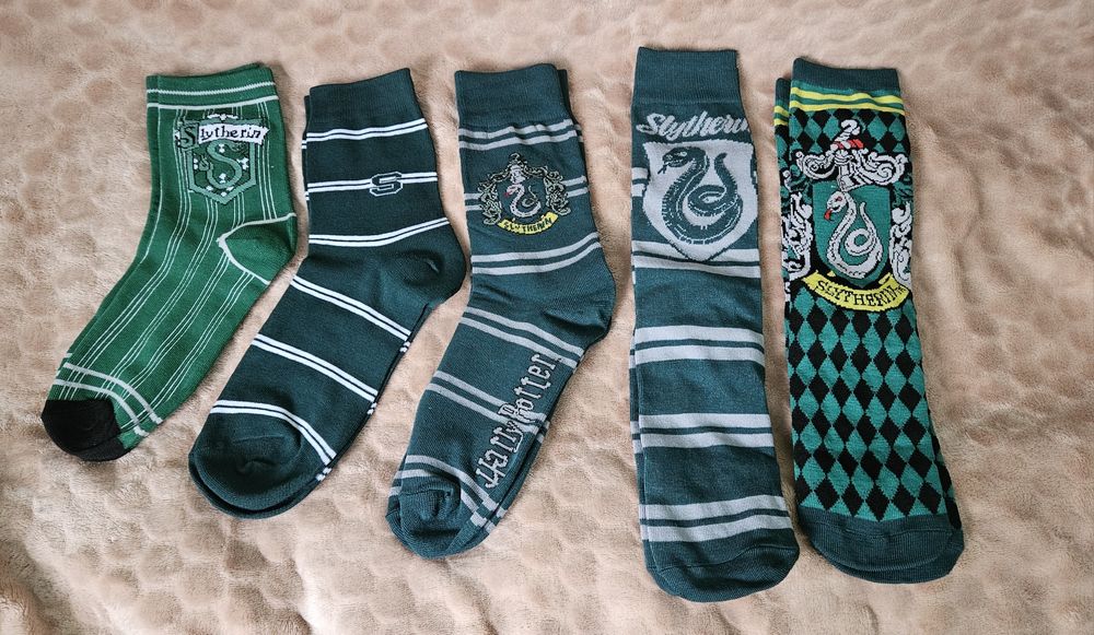 Чорапи и шалове на домовете Хари Потър
