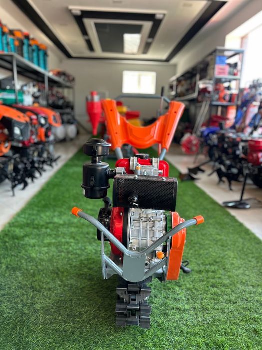 GUSENICHNIY MOTOBLOK Usliniy Amalizatorlik