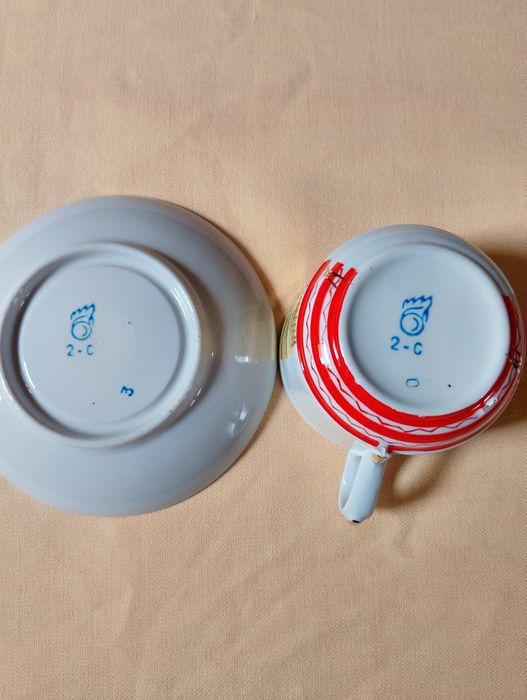 Много красив руски сервиз за чай