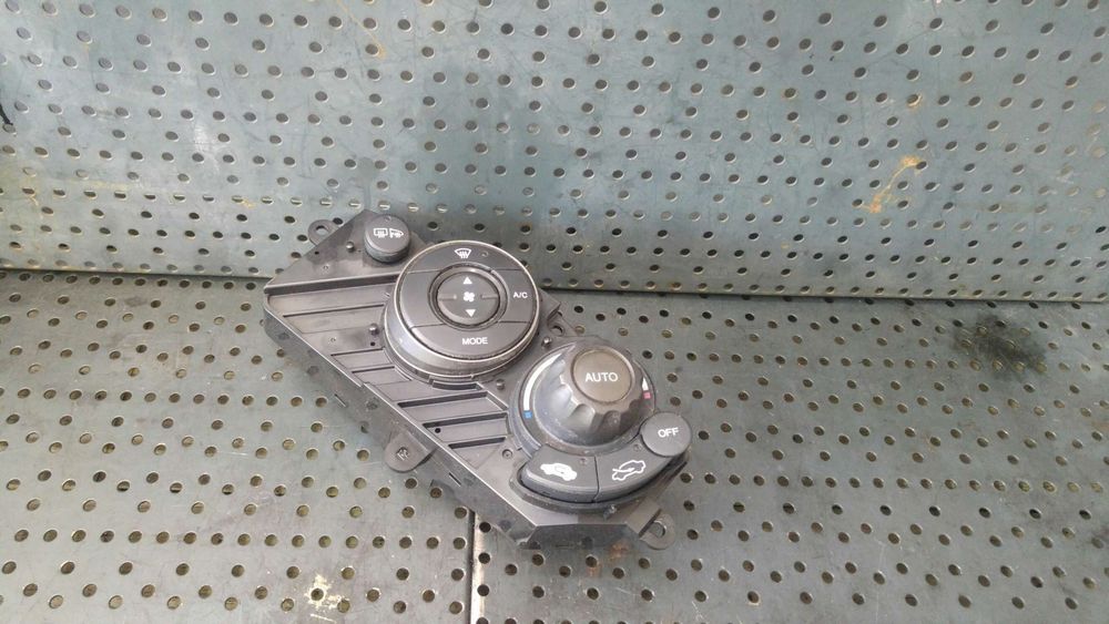Panou comanda clima ac honda civic 8 sanwa2330 79600smgg4