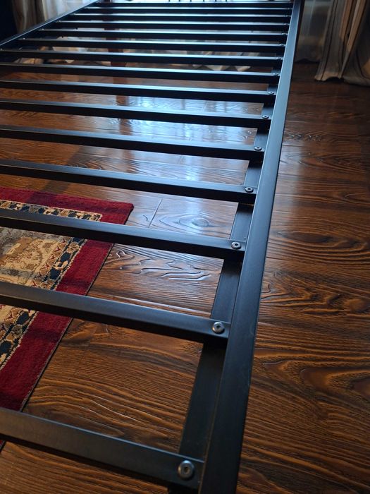 Кровать железная лофт