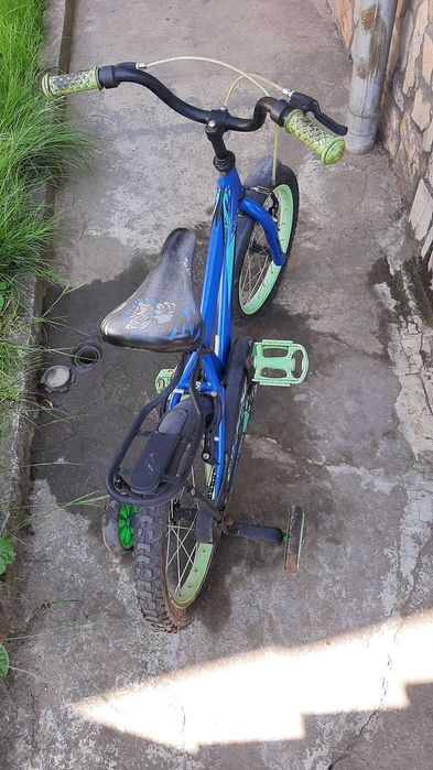 Продавам детско колело