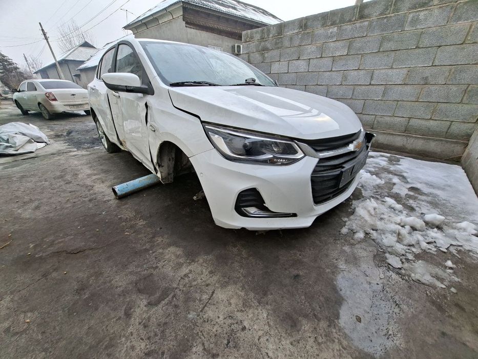 Avarinniy Onix sotiladi