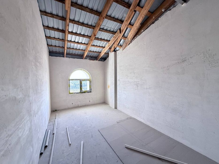 Корасу-3-мавзе. 11-а уй,  9-этаж+мансарда 150.41 кв. Хонадон сотилади.