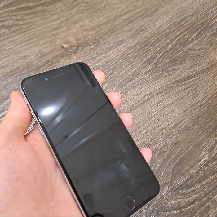 Айфон 6 серый в хорошем состоянии