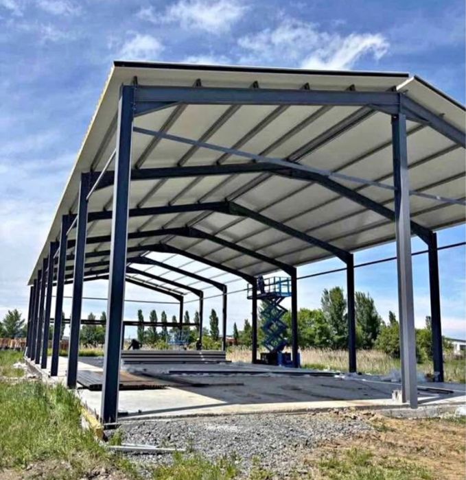 Vand hale metalice industriale soproane hale depozitare structuri