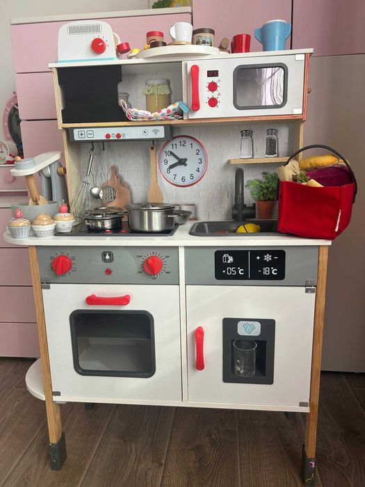 Bucatarie Lidl din lemn pt copii cu toate accesoriile