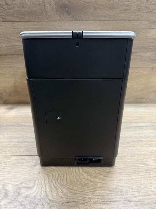 Продавам кафемашина Saeco PicoBaristo Type:HD8927