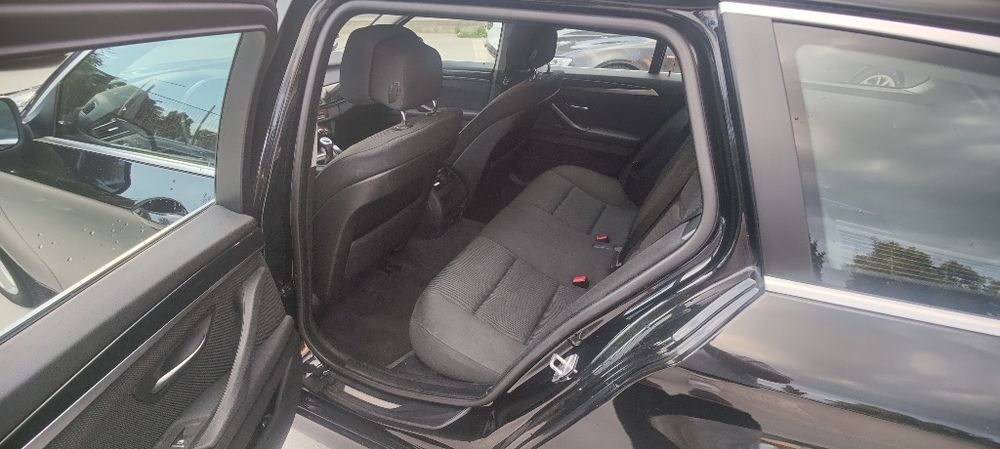 BMW Seria 5 F11 520D Touring